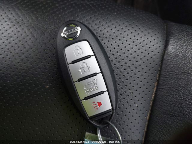 5N1AT2MV0FC768321 Nissan Rogue Sl