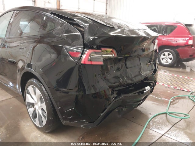 2021 TESLA MODEL Y 5YJYGDEE5MF075911 Photo 5