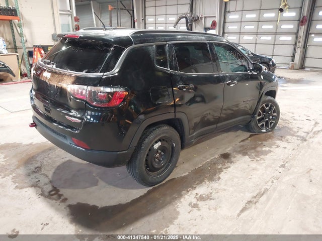 Jeep 2019 2019 3C4NJDDB2KT645731 Image 4
