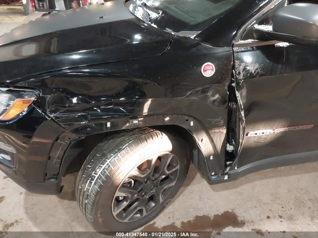 Jeep 2019 2019 3C4NJDDB2KT645731 Image 6