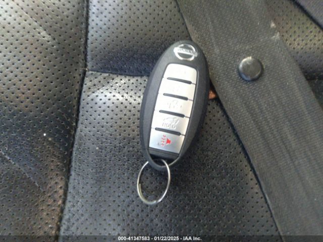 5N1AT2MV7JC835179 Nissan Rogue Sl