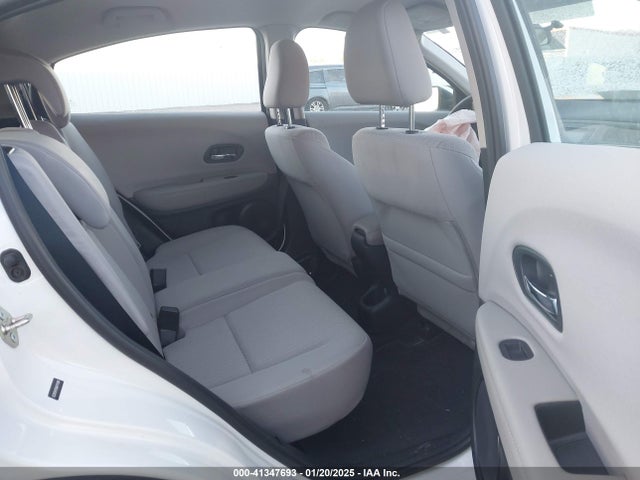 Honda HR-V LX 2016 3CZRU5H35GM741690 Image 8