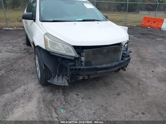 Chevrolet Traverse Ls 2015 1GNKRFED8FJ252506 Image 6