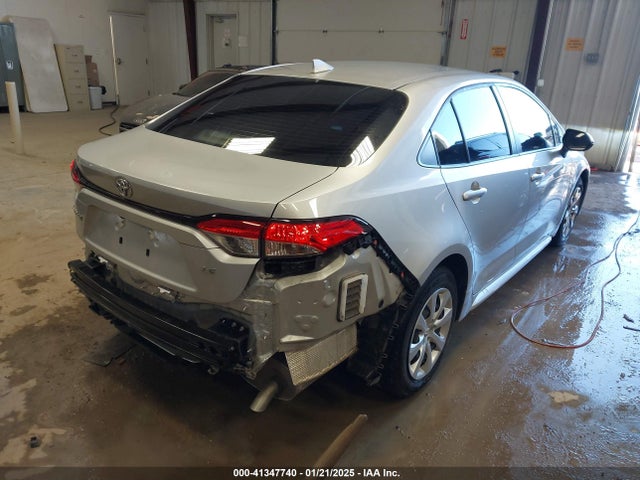 JTDEPMAE9N3024404 Toyota COROLLA LE