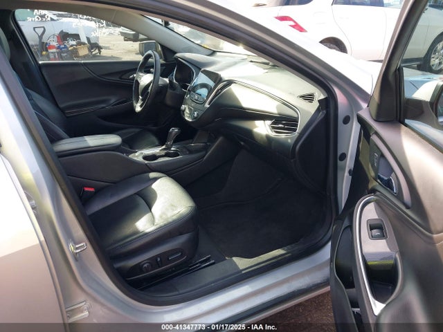 1G1ZE5ST1HF257859 Chevrolet MALIBU 1LT