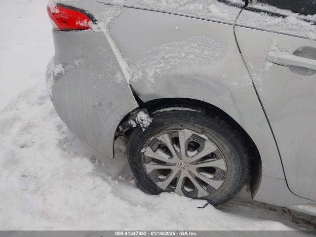 JTDEAMDE3NJ057116 Toyota Corolla Hybrid Le