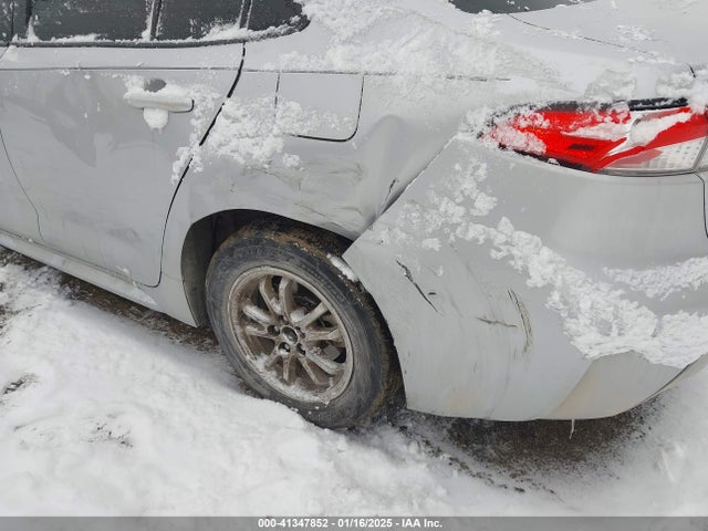 JTDEAMDE3NJ057116 Toyota Corolla Hybrid Le