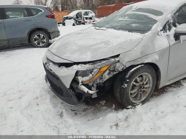 JTDEAMDE3NJ057116 Toyota Corolla Hybrid Le
