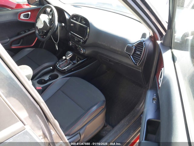 KNDJ53AF4L7066282 KIA Soul Gt-line Turbo