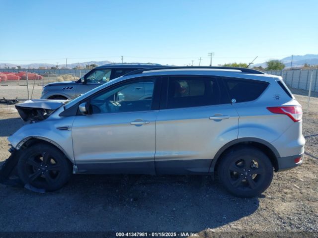 1FMCU0GX2FUB07164 Ford ESCAPE SE