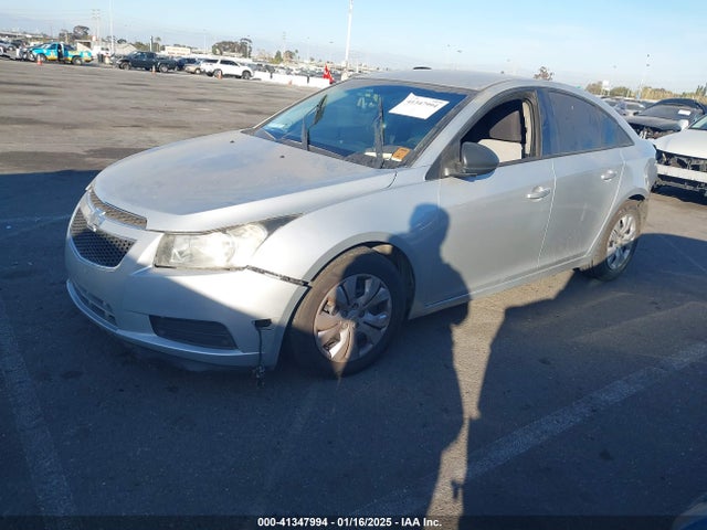 Chevrolet Cruze Ls Auto 2014 1G1PA5SH1E7206530 Image 2