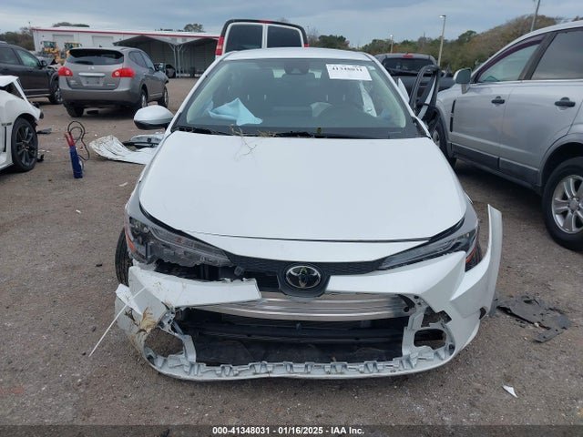 JTDEPMAE3N3015049 Toyota COROLLA LE