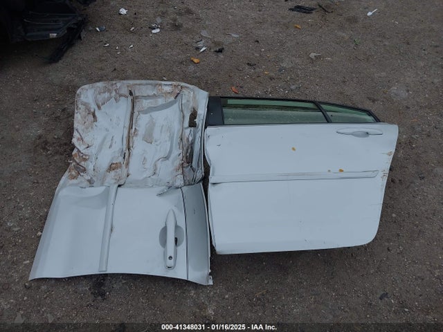 JTDEPMAE3N3015049 Toyota COROLLA LE