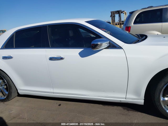 Chrysler 300 2014 2C3CCAAG2EH200018 Image 14