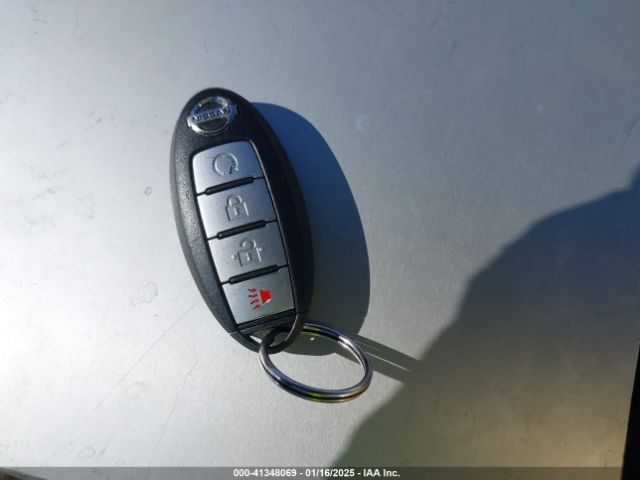 5N1DR2MNXHC913489 Nissan Pathfinder Sv