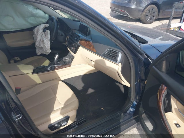 2017 BMW 320I WBA8A9C52HK620390 Photo 4