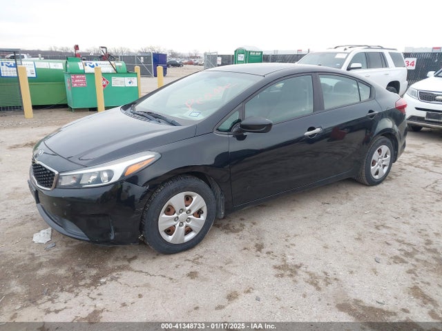 KIA FORTE LX 2017 3KPFK4A74HE065959 Image 2