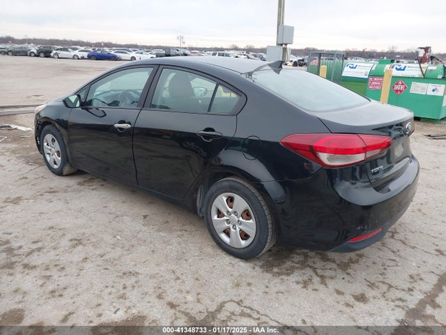 KIA FORTE LX 2017 3KPFK4A74HE065959 Image 3