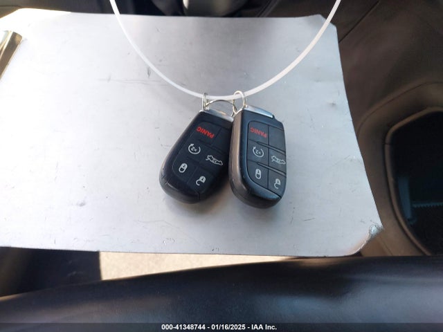 1C3CCCCB2FN539545 Chrysler 200 C