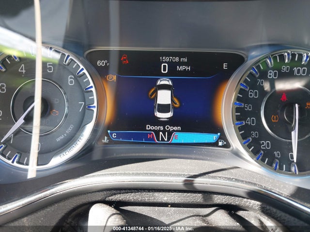 1C3CCCCB2FN539545 Chrysler 200 C