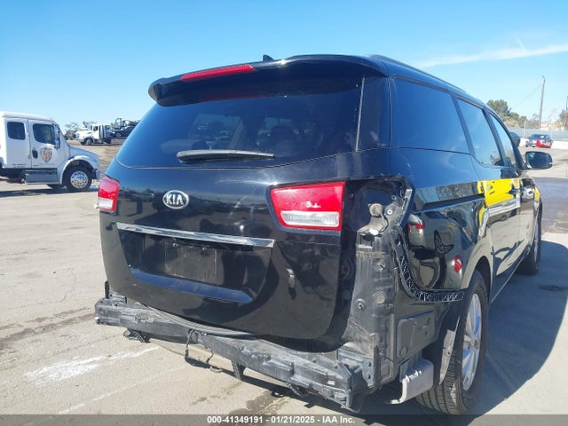 KIA SEDONA LX 2018 KNDMB5C12J6404512 Image 6