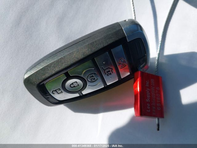 1FMJU1J85PEA60206 Ford Expedition Xlt