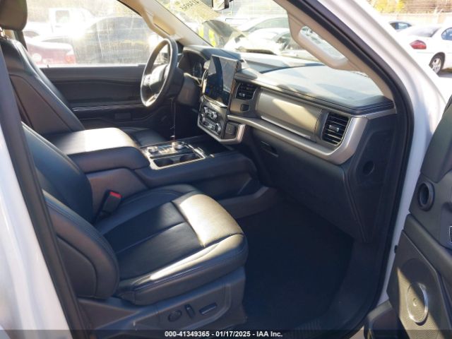 1FMJU1J85PEA60206 Ford Expedition Xlt
