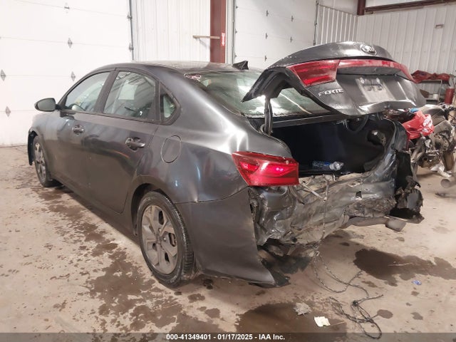 3KPF24AD7ME286150 KIA Forte Lxs