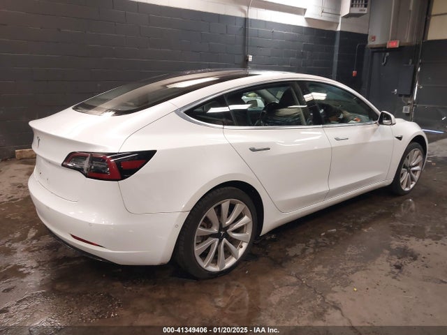 2018 TESLA MODEL 3 5YJ3E1EA0JF025358 Photo 3