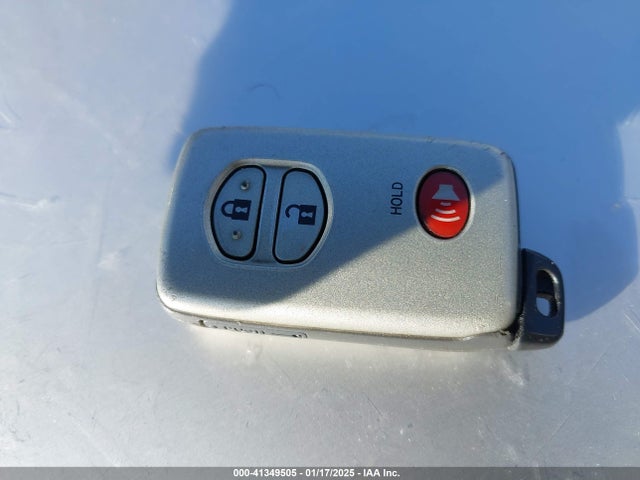 JTDKN3DU6F1971290 Toyota Prius Two
