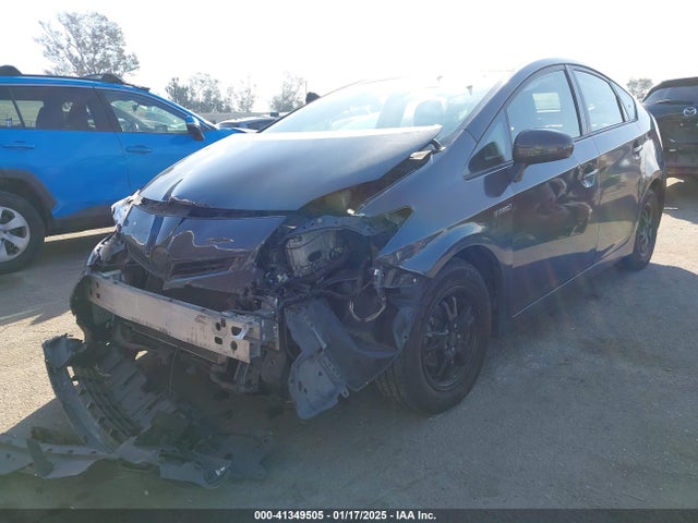 JTDKN3DU6F1971290 Toyota Prius Two