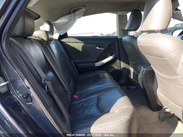 JTDKN3DU6F1971290 Toyota Prius Two