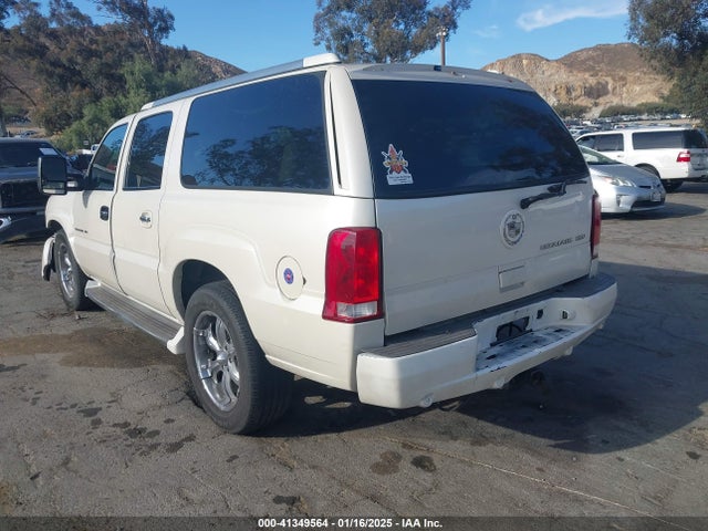 2003 CADILLAC ESCALADE ESV 3GYFK66N93G276164 Photo 2