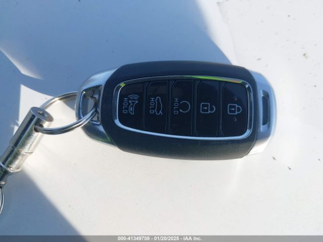 KMHLM4AJ4PU083298 Hyundai Elantra Hybrid Blue