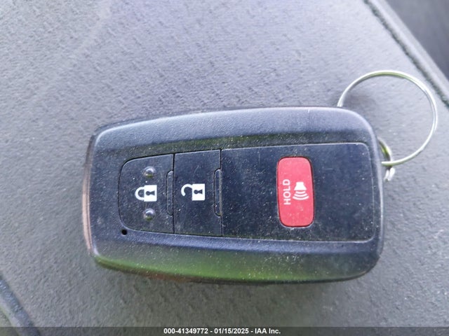 Toyota Prius Two 2017 JTDKBRFU6H3545311 Image 11