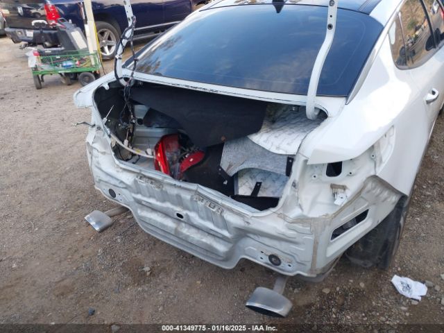 5XXGT4L3XKG353916 KIA Optima S