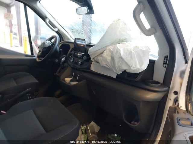 Ford Transit-250 2020 1FTBR1C87LKA92092 Image 5