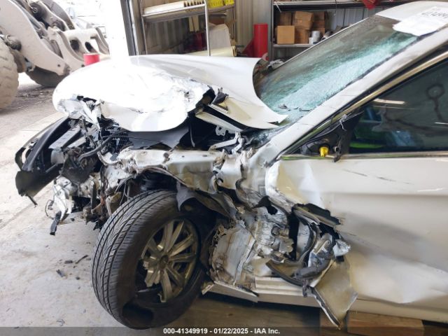 WBA5A5C59ED506978 BMW 528I