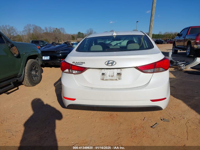 Hyundai ELANTRA SE 2015 5NPDH4AE6FH590941 Image 16