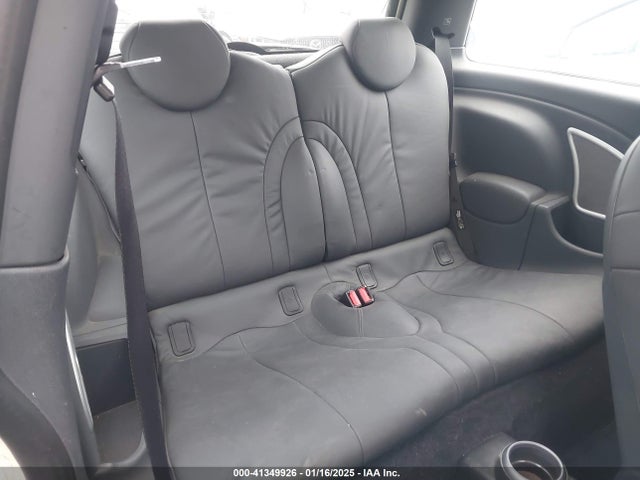 2005 MINI COOPER WMWRC33445TC59272 Photo 7