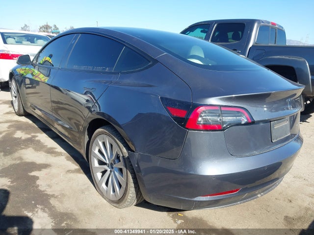2022 TESLA MODEL 3 5YJ3E1EB3NF142544 Photo 2