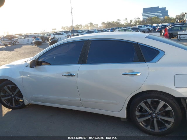 Nissan Altima 2.5 Sr 2017 1N4AL3AP1HN327035 Image 15