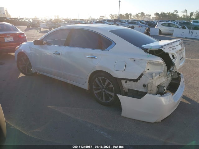 Nissan Altima 2.5 Sr 2017 1N4AL3AP1HN327035 Image 3