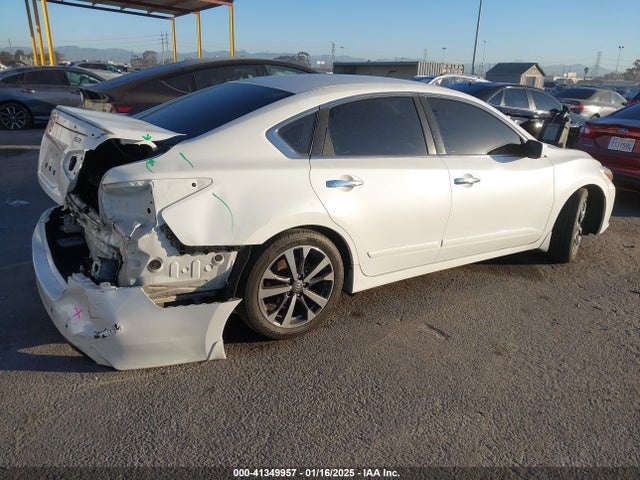 Nissan Altima 2.5 Sr 2017 1N4AL3AP1HN327035 Image 4