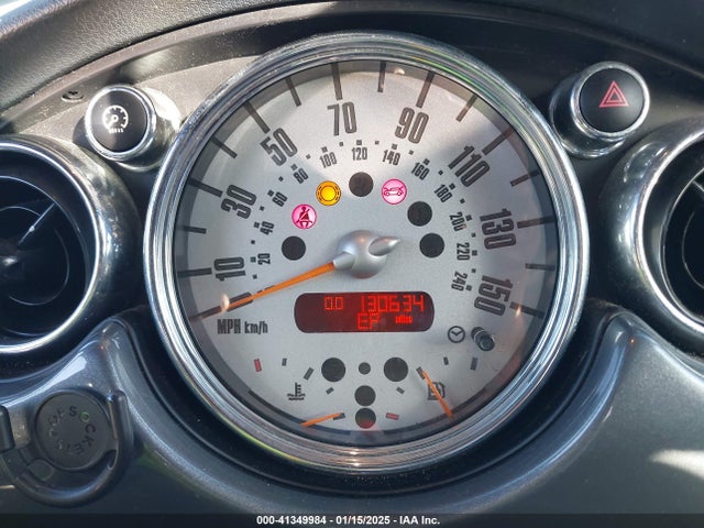 2005 MINI COOPER WMWRF33445TG10222 Photo 6