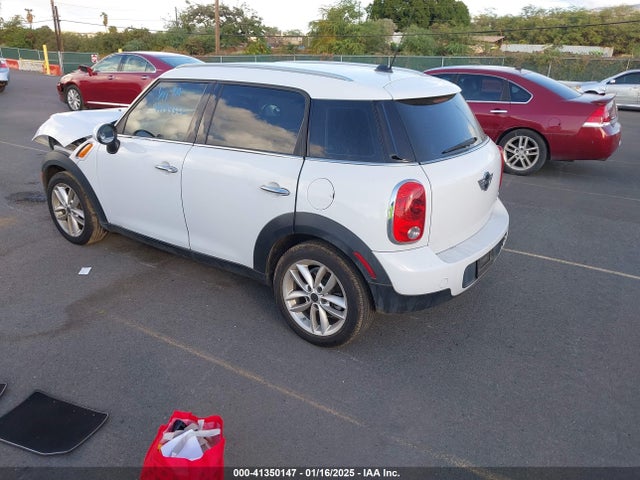 2012 MINI COOPER COUNTRYMAN WMWZB3C51CWM02747 Photo 2
