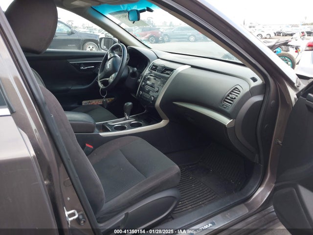Nissan Altima 2.5 S 2014 1N4AL3AP9EN205681 Image 5