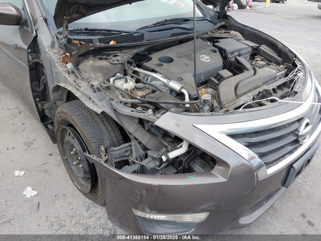 Nissan Altima 2.5 S 2014 1N4AL3AP9EN205681 Image 6