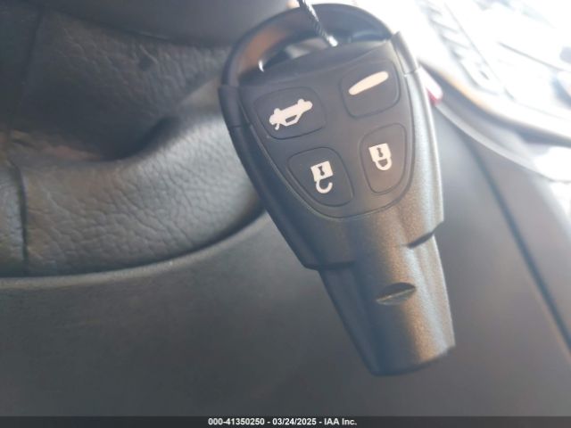 2010 SAAB 9-3 YS3FA4CY7A1611227 Photo 10