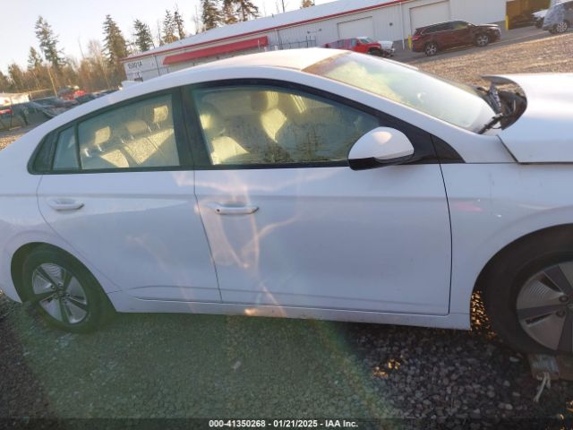 KMHC65LC8NU277666 Hyundai Ioniq Hybrid Blue